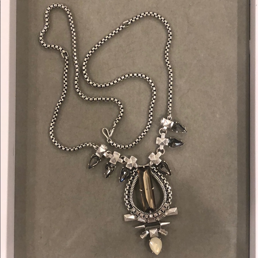 Stella & Dot Eclipse Pendant